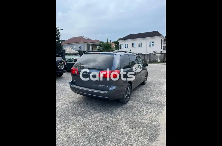 TOKS STANDARD 2008 TOYOTA SIENNA LE V6 - 7/7