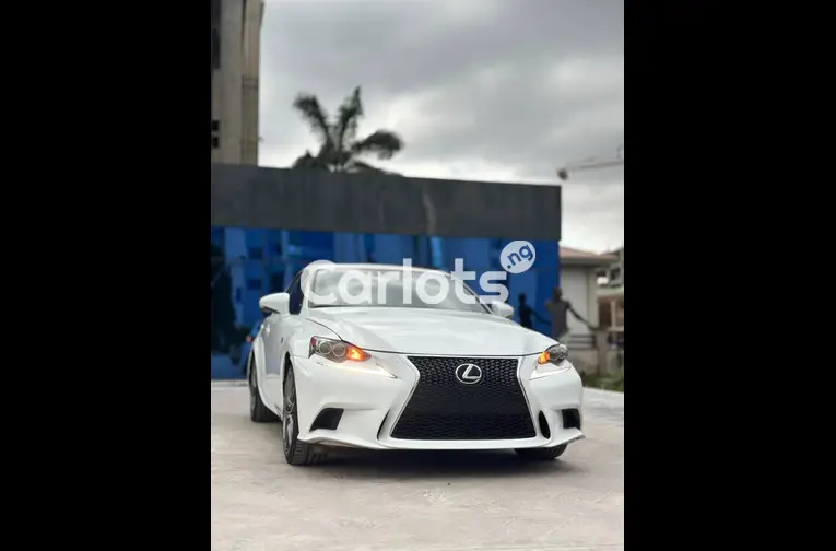 Foreign used Lexus Is350 Fsport 2016 model - 1/5