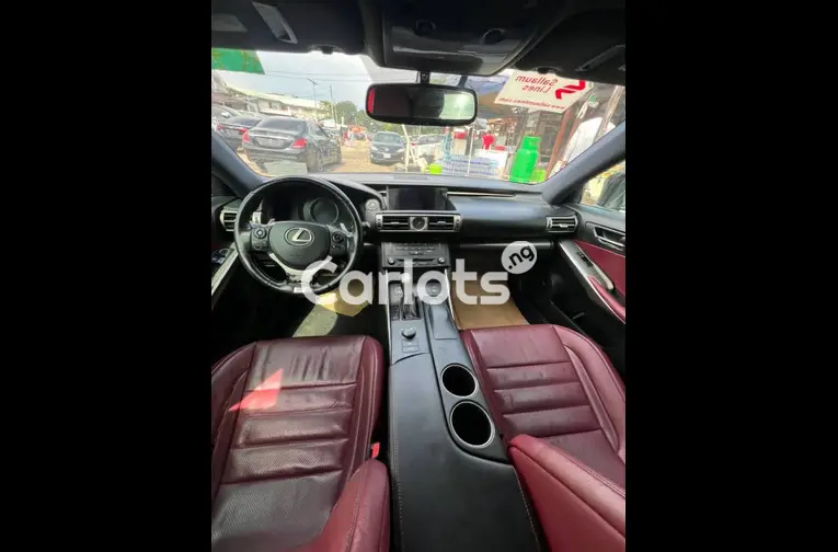 2016 Lexus IS 350 F-Sport - 2/7