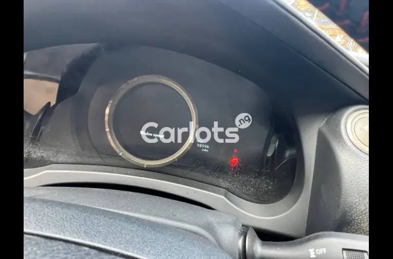 2016 Lexus IS 350 F-Sport - 3/7