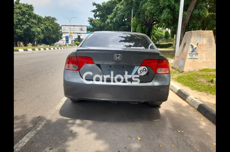 HONDA CIVIC 2007 - 2/7