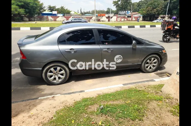 HONDA CIVIC 2007 - 6/7