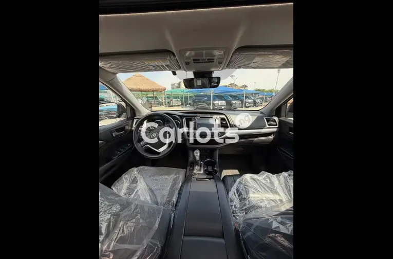Toyota Highlander 2018 - 2/7