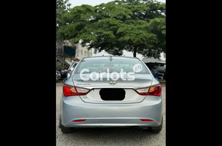 HYUNDAI SONATA 2012 - 5/5