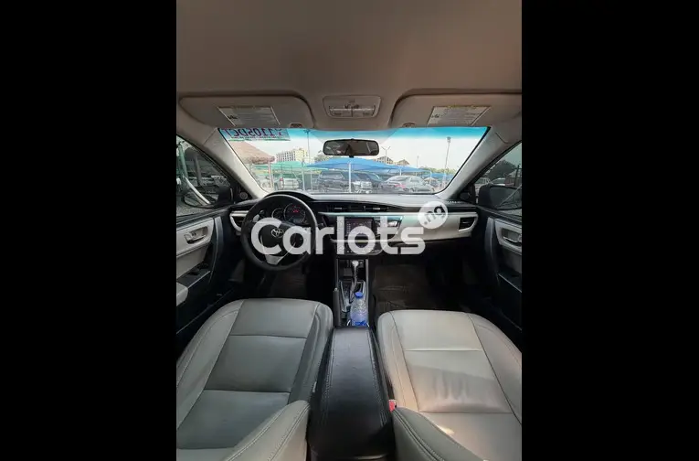 TOYOTA COROLLA 2015/2016 - 2/6