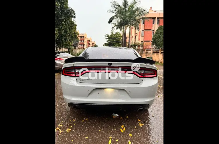 Used Dodge Challenger 2020 - 6/7