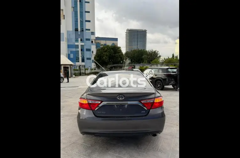 Foreign used Toyota Camry SE Year:2016 Custom duty - 4/6