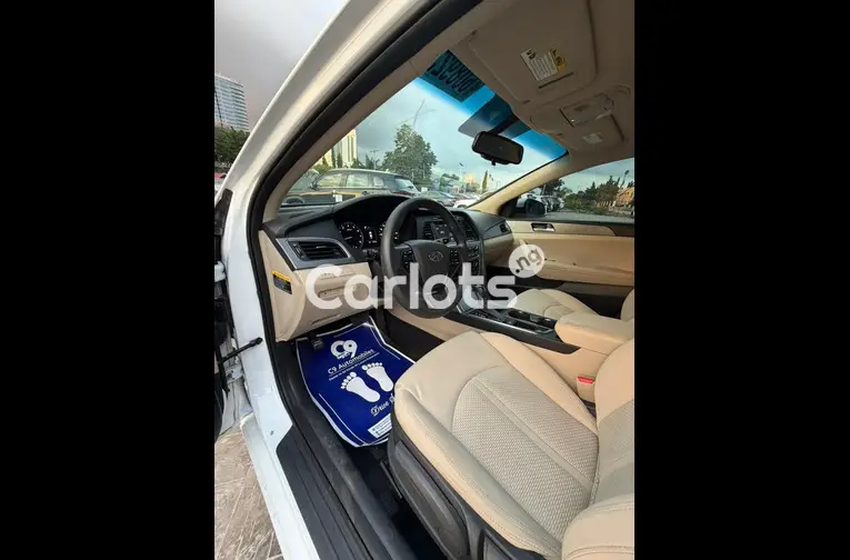 Foreign used 2015  Hyundai sonata - 2/7