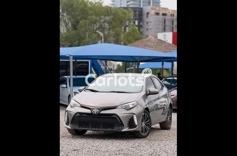 Extremely Clean 2014 Toyota Corolla