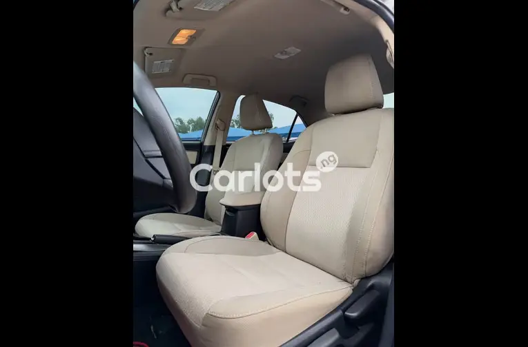 Extremely Clean 2014 Toyota Corolla - 3/7