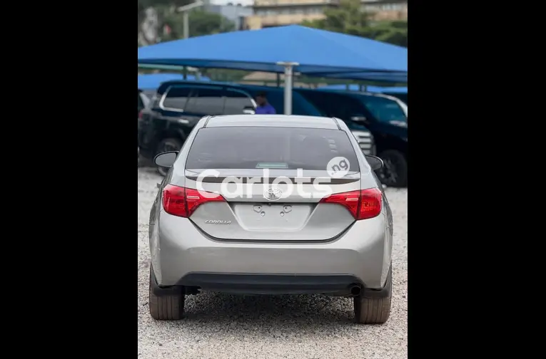 Extremely Clean 2014 Toyota Corolla - 7/7