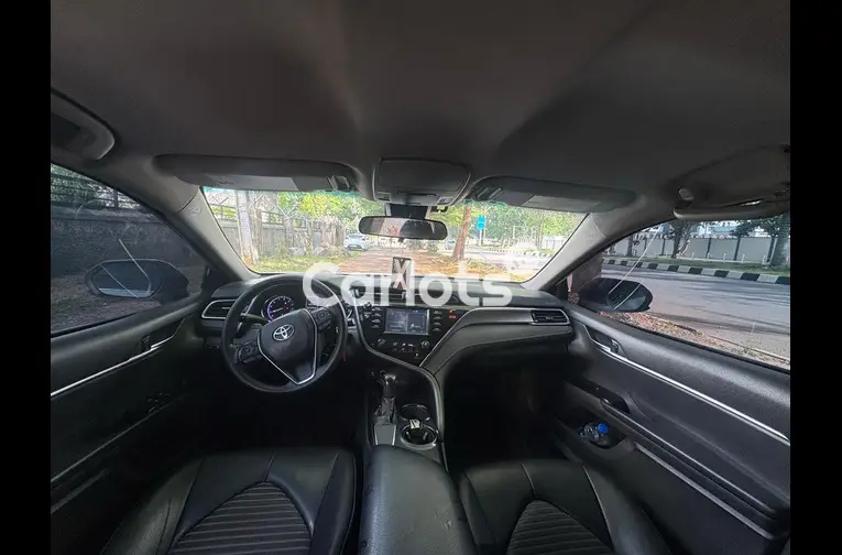 2018 TOYOTA CAMRY SE - 4/7