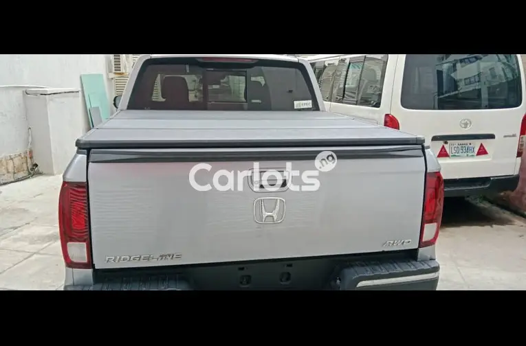 Foreign used 2020 Honda Ridgeline - 4/7