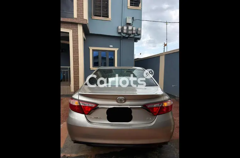 TOKS STANDARD ACCIDENT FREE 2015 TOYOTA CAMRY SE - 6/7