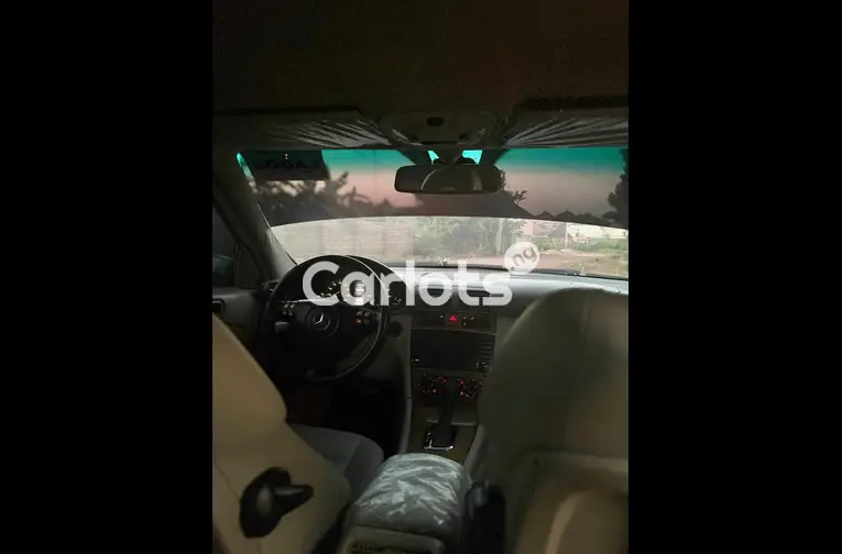 2007 MERCEDES BENZ C230 - 3/5