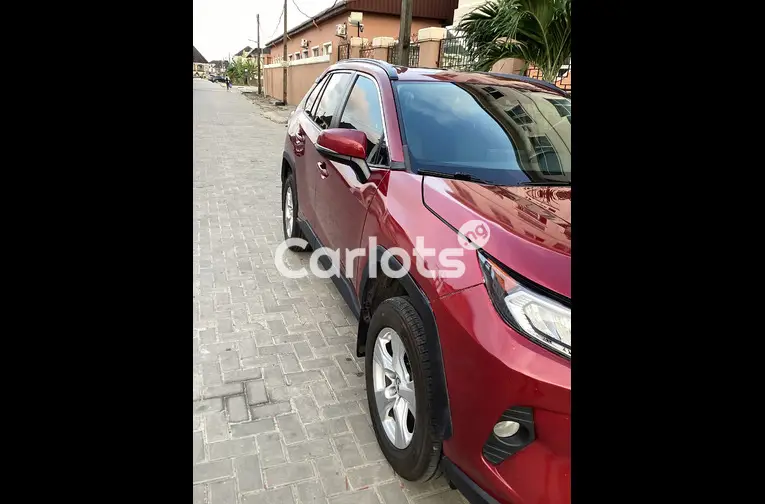 2019 Toyota RAV4 Xle - 5/7