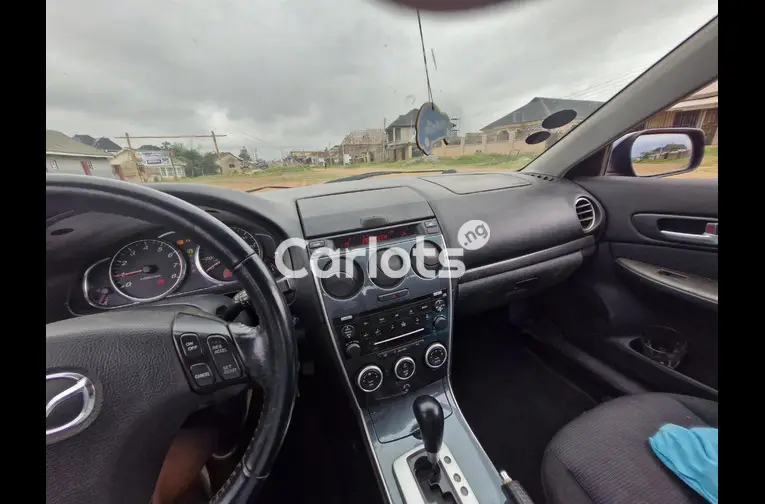 2005 Mazda 6 Locally used - 4/6