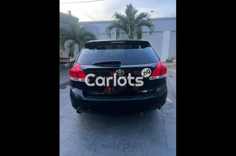 2011 Toyota Venza Full option & accident free - 3/6