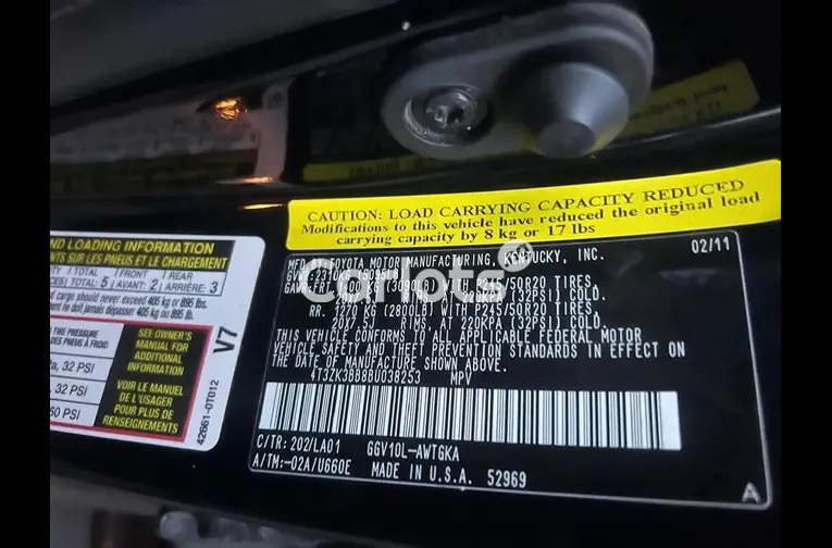 2011 Venza Full option accident free - 2/7