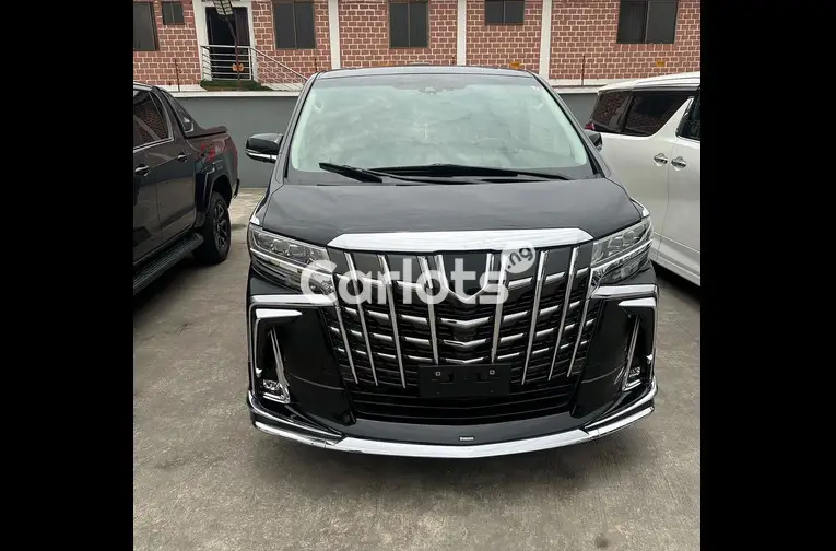 NEW ENTRY:FOREIGN USED 2020 TOYOTA ALPHARD LUXURY FULL OPTION