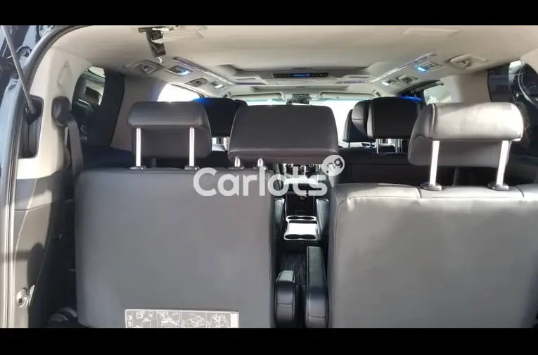 NEW ENTRY:FOREIGN USED 2020 TOYOTA ALPHARD LUXURY FULL OPTION - 4/7