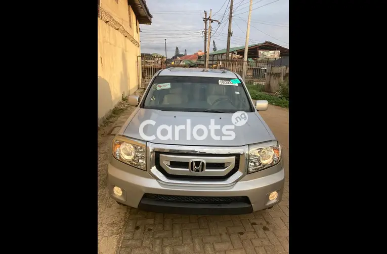 2010 Honda pilot touring - 1/7