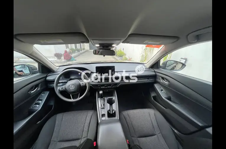 HONDA ACCORD 2024 - 2/6