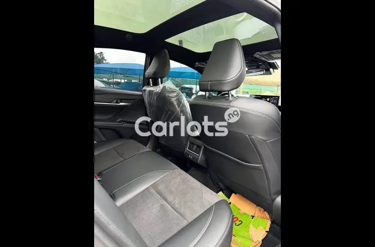 TOYOTA CAMRY 2025 - 4/5