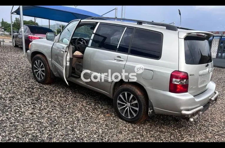 Nigerian used 2007 Toyota Highlander - 5/6