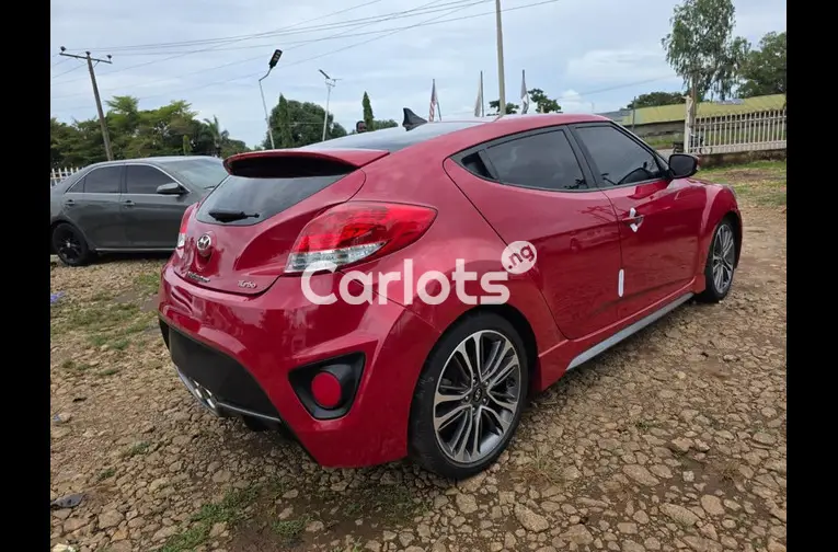 FOREIGN USED 2016 HYUNDAI VELOSTER TURBO - 5/7