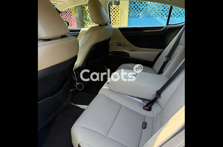 FOREIGN USED 2022 LEXUS ES350 - 5/7