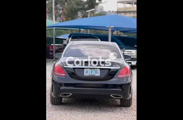 Clean 2015 Mercedes C400 - 6/6