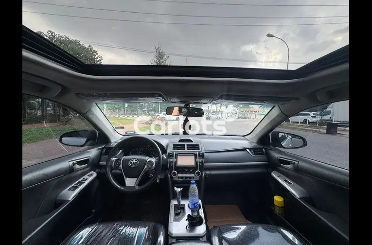 2013 TOYOTA CAMRY SE - 2/7