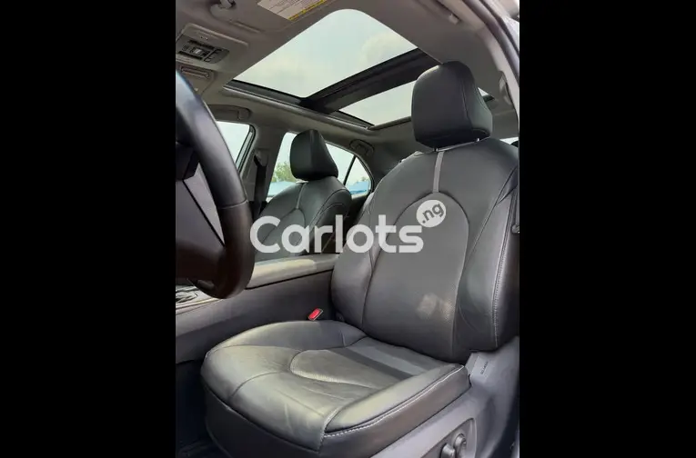 Foreign Used 2021 Toyota Camry - 3/6