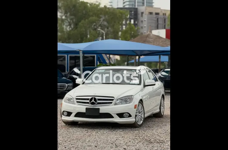 2010 Mercedes Benz C300 - 1/6