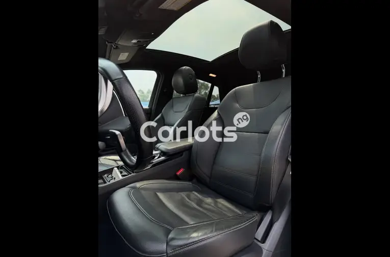 Clean 2019 Mercedes Benz GLE 43 AMG - 3/7