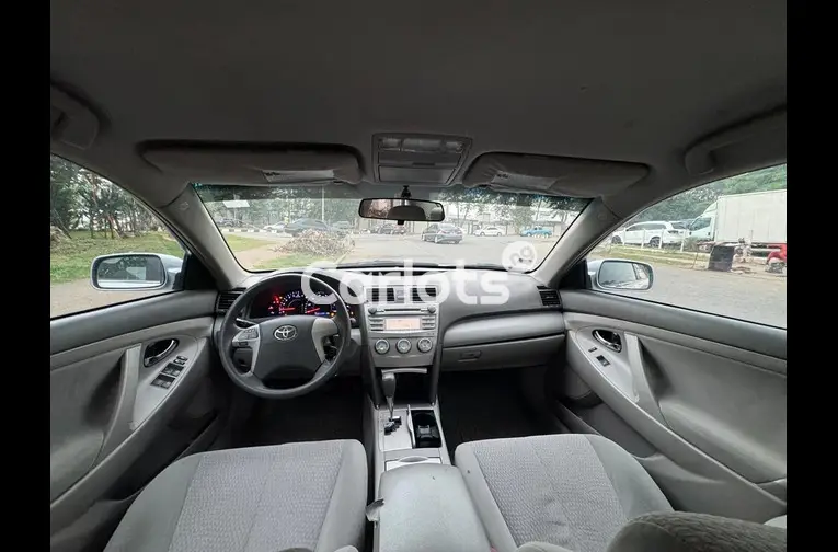 2011 TOYOTA CAMRY - 4/7