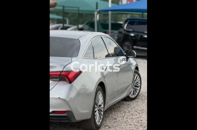2019 Toyota Avalon hybrid - 6/7