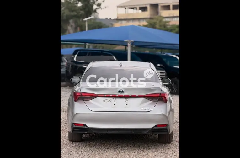 2019 Toyota Avalon hybrid - 7/7