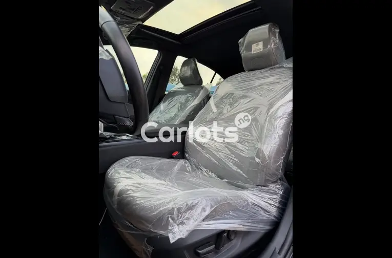 2025 TOYOTA CAMRY XSE - 3/7