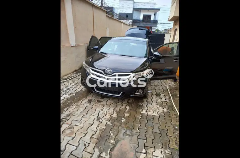 2014 TOYOTA VENZA AWD V6 FULL OPTION