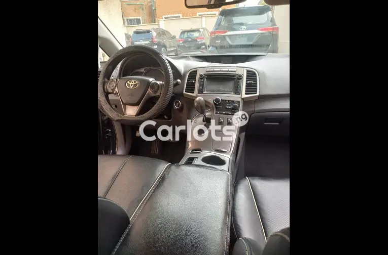 2014 TOYOTA VENZA AWD V6 FULL OPTION - 2/7