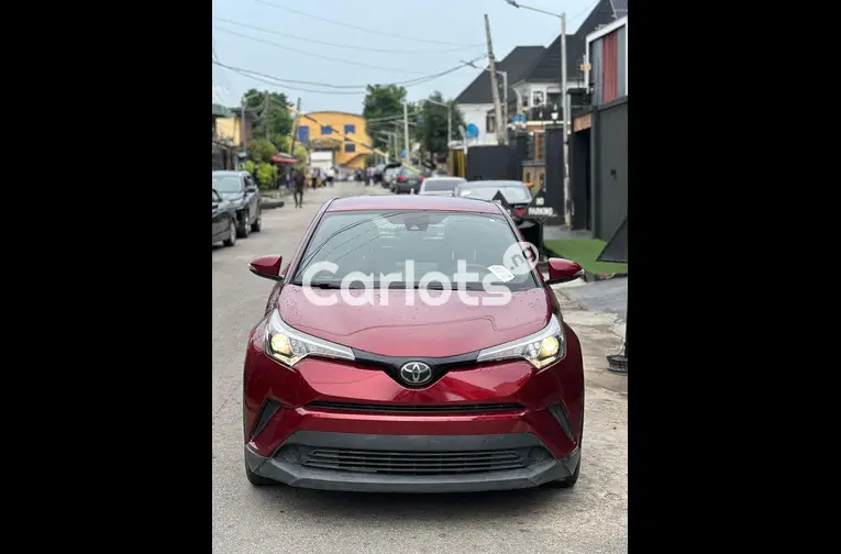 NEW ARRIVAL FOREIGN USED 2019 TOYOTA C-HR
