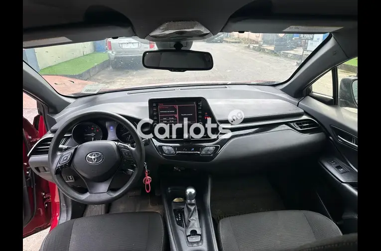 NEW ARRIVAL FOREIGN USED 2019 TOYOTA C-HR - 2/7