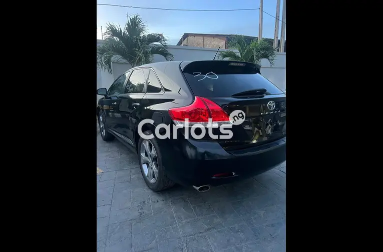 2011 Venza Full option & accident free - 5/6