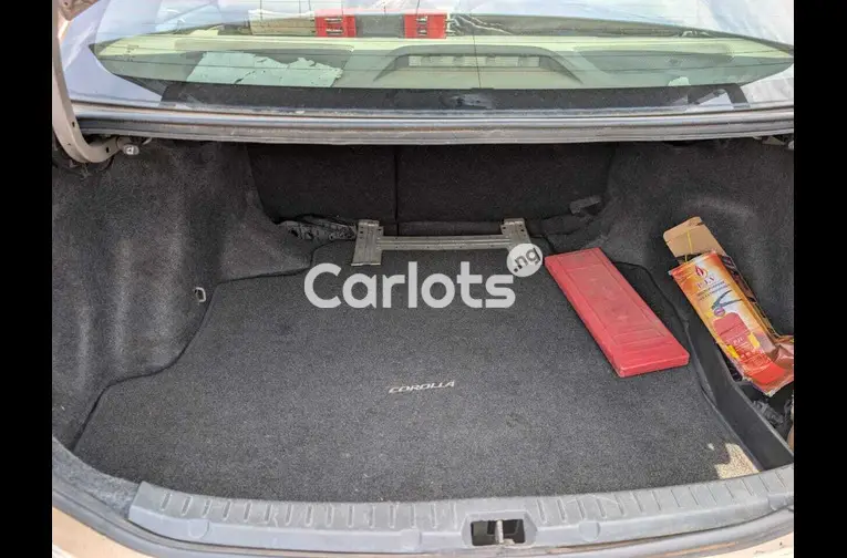 Toyota Corolla 2009 - 3/7