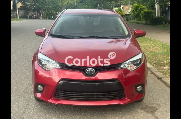 2014 TOYOTA COROLLA SE - 1/7