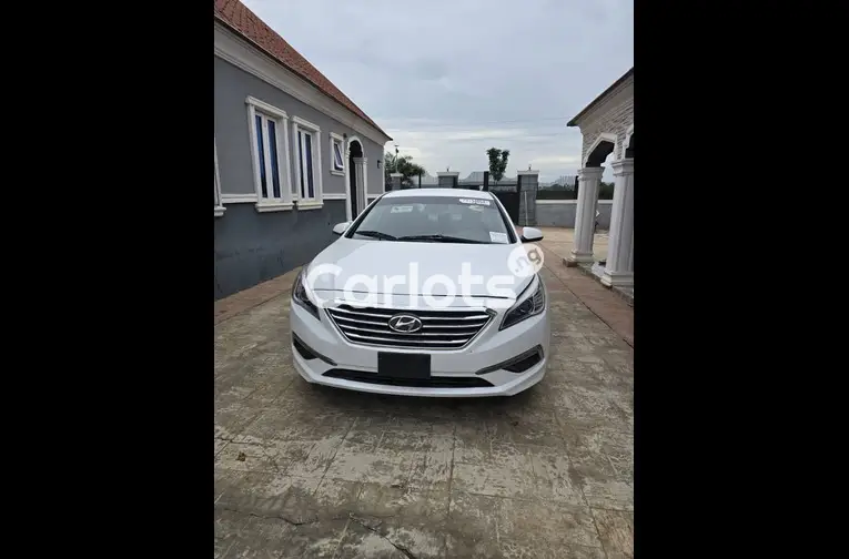 Clean Hyundai Sonata 2015 - 2/7