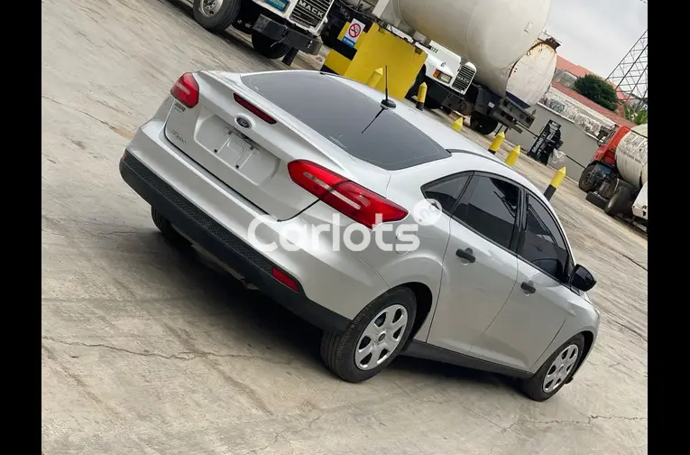 Ford Focus 2018 - 1/7