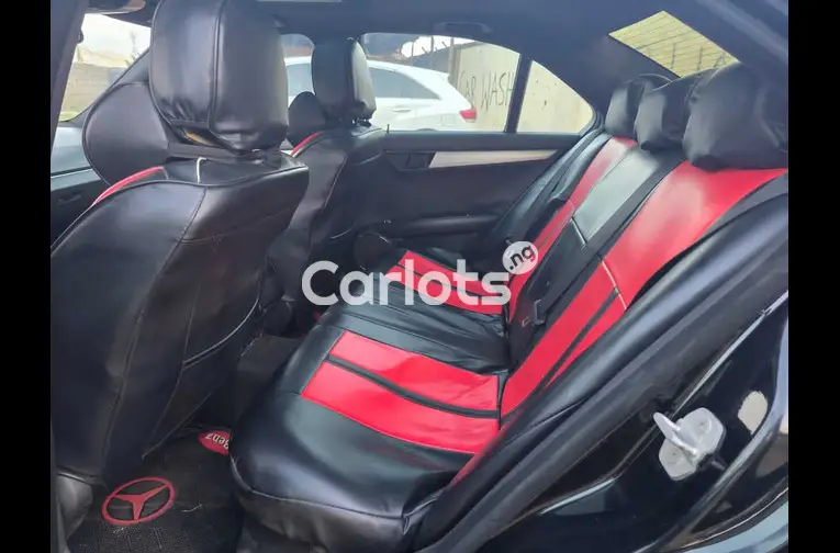 Registered 2010 Mercedes benz c300 - 3/5